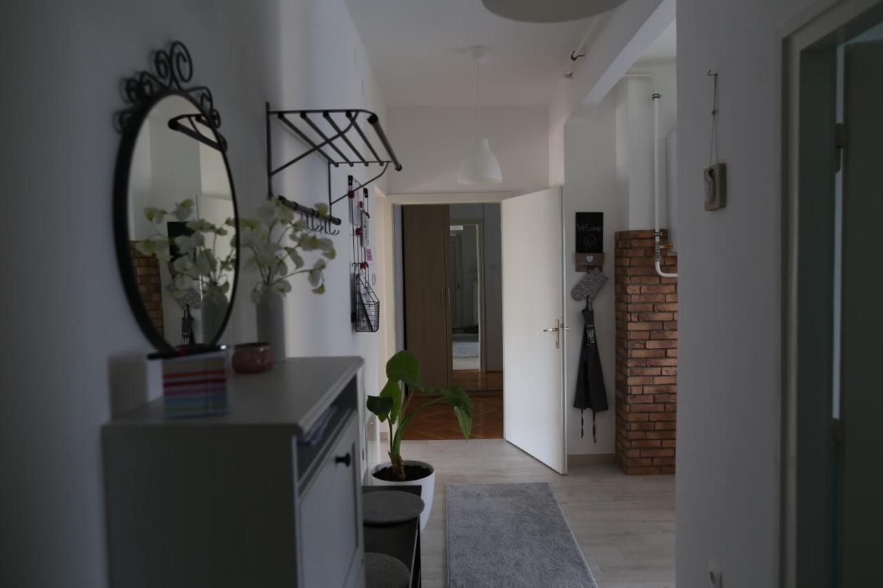 Apartman Bel Varaždin エクステリア 写真